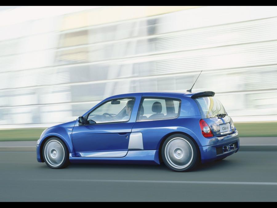  Renault Clio V6 2003 года  (фото 21 из 30)